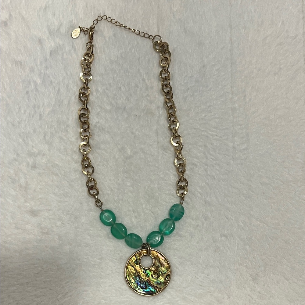 Cookie Lee Gold and Green Pendant Necklace
